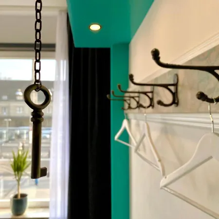 Design 1st Floor Near Station 公寓 *