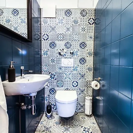 Design 1st Floor Near Station *