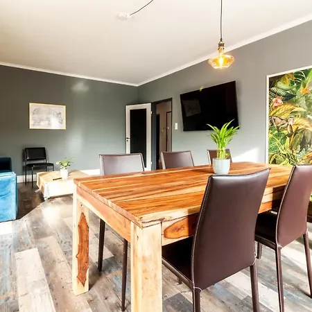 Apartment Zentrales 130 Qm Design-appartement Mit Extras *